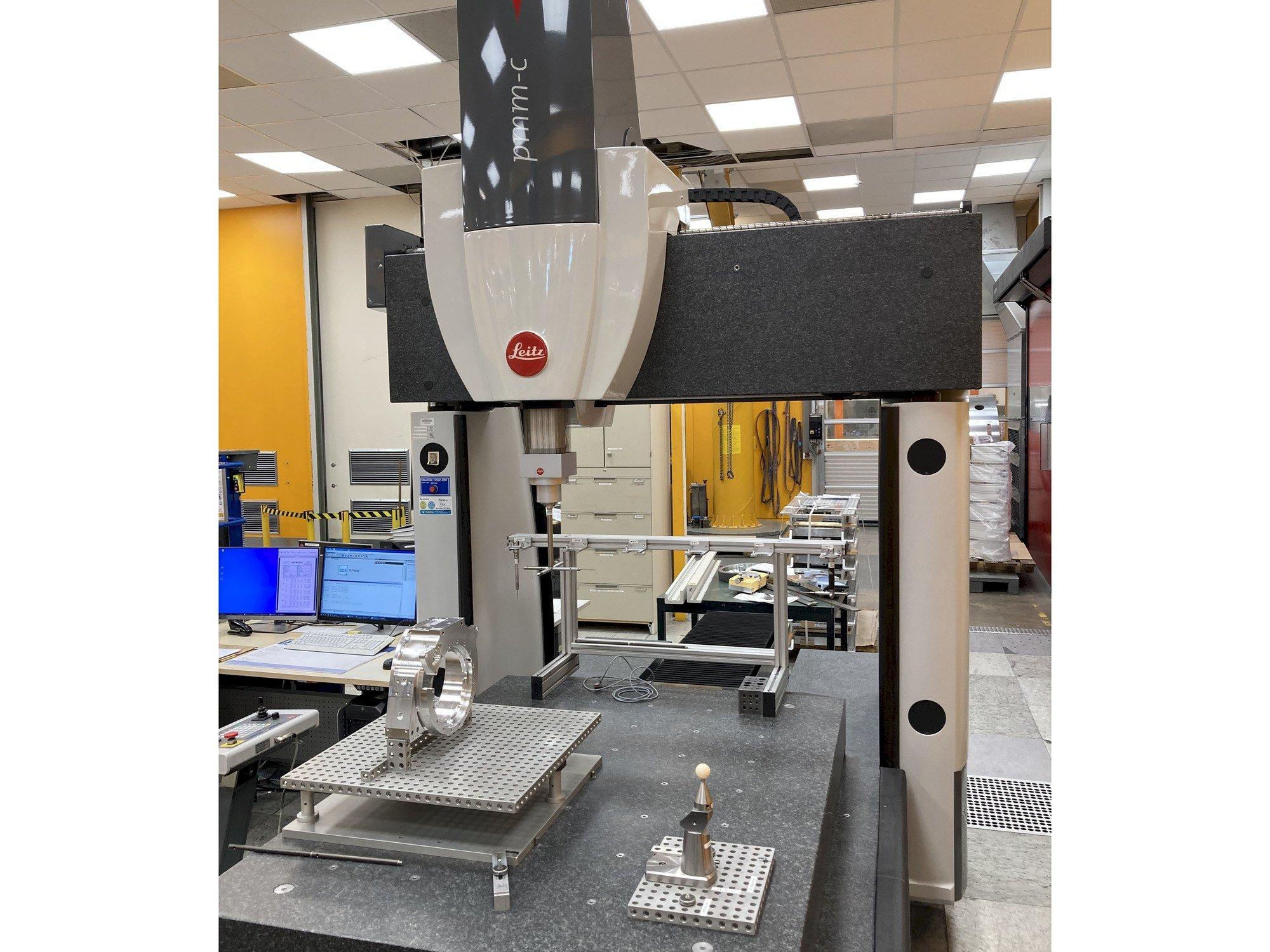 Hexagon Leitz PMM-C-maskinen framifrån