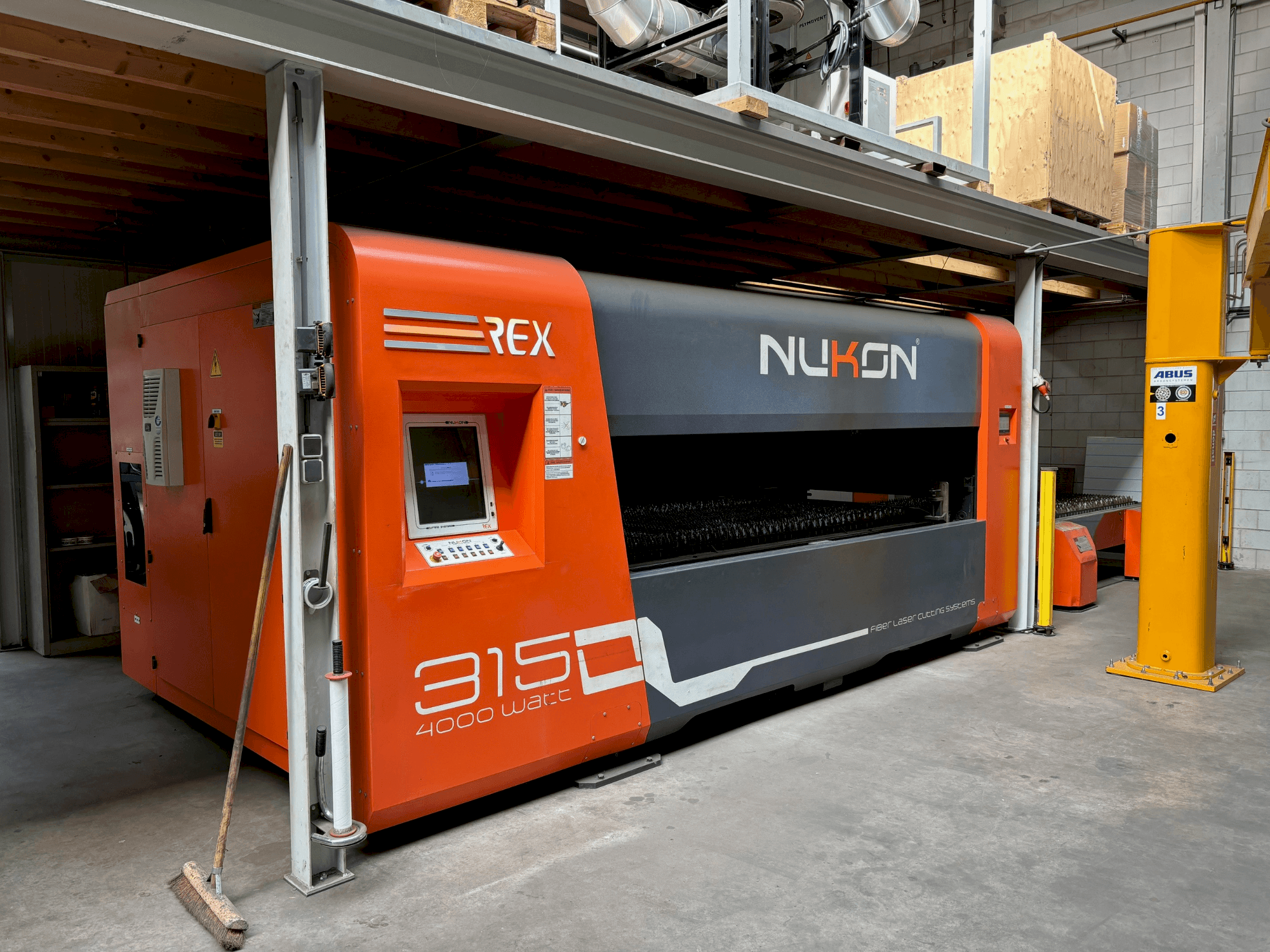 NUKON REX PP 315 4kW-maskinen framifrån