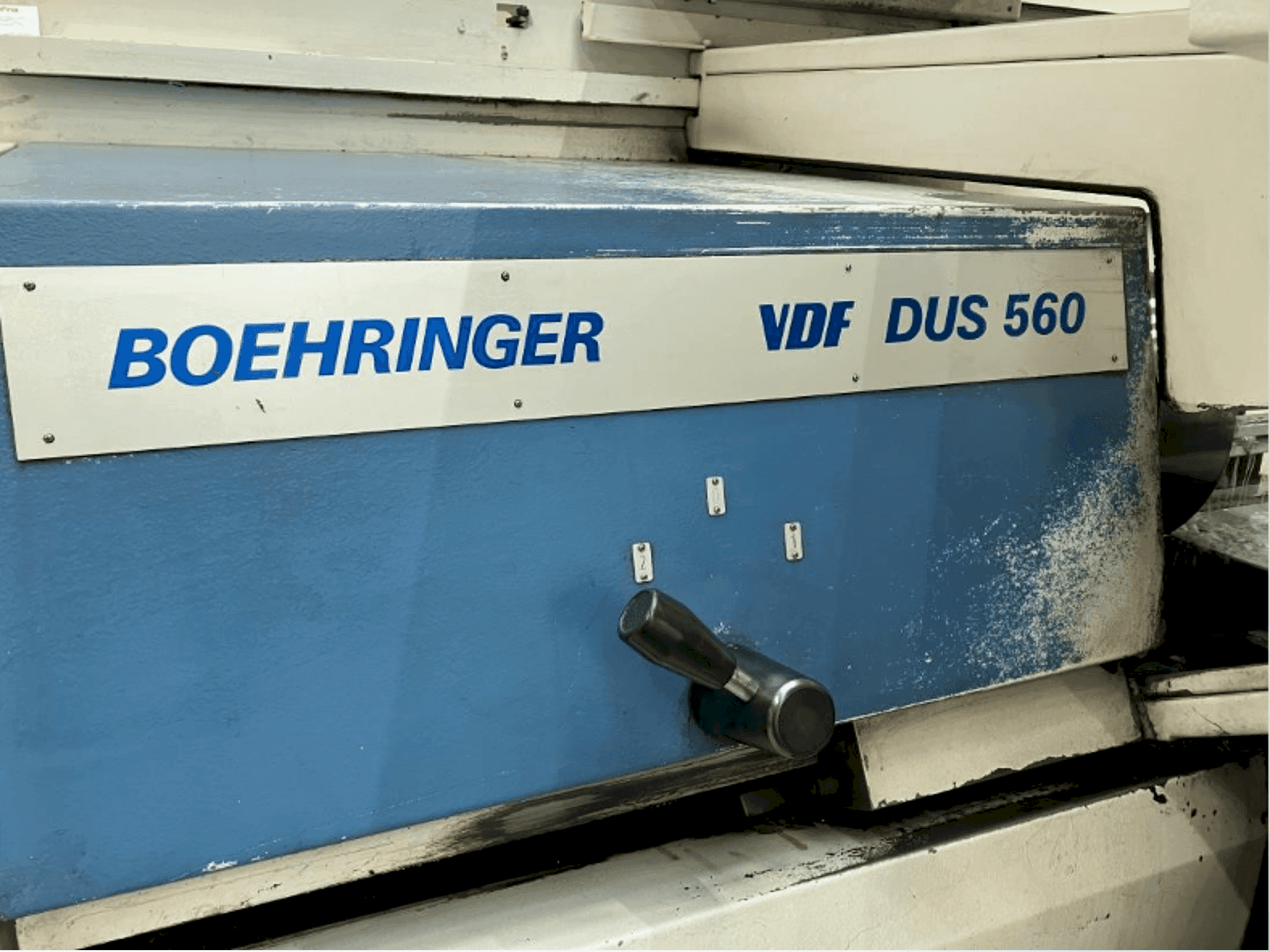 BOEHRINGER VDF DUS 560-maskinen framifrån