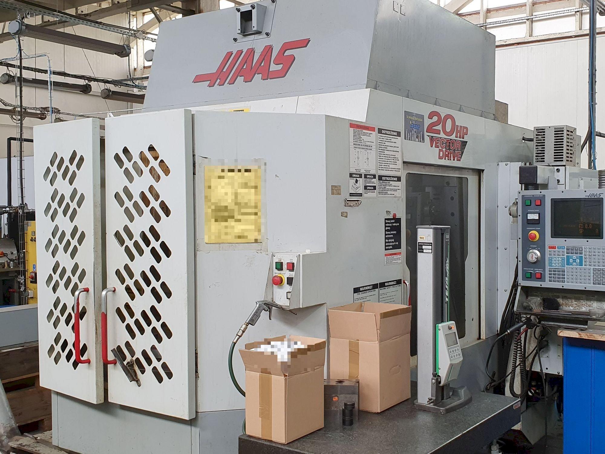 HAAS HS-1RP HE-maskinen framifrån