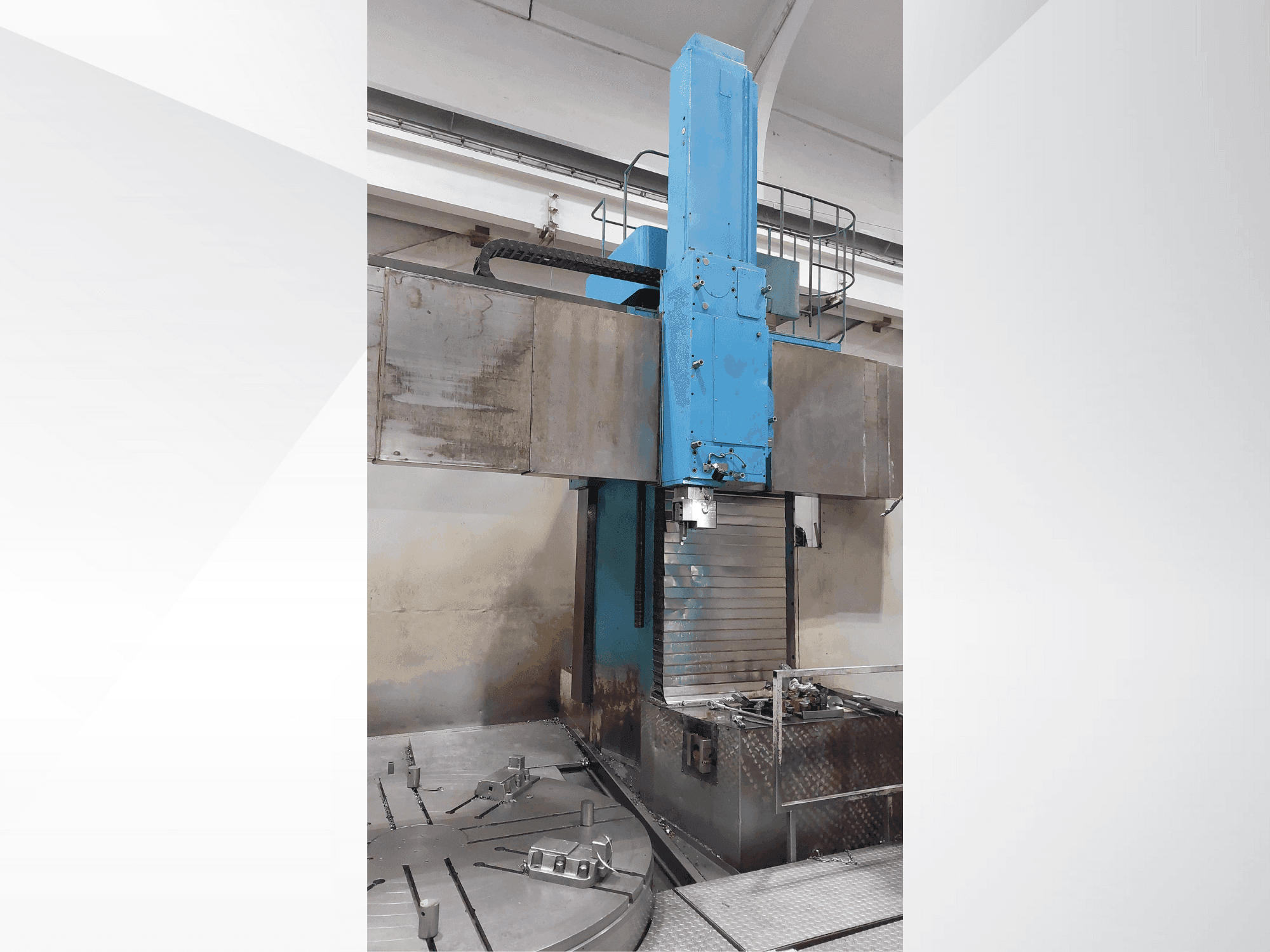 CKD SKJ 25/50 CNC-maskinen framifrån