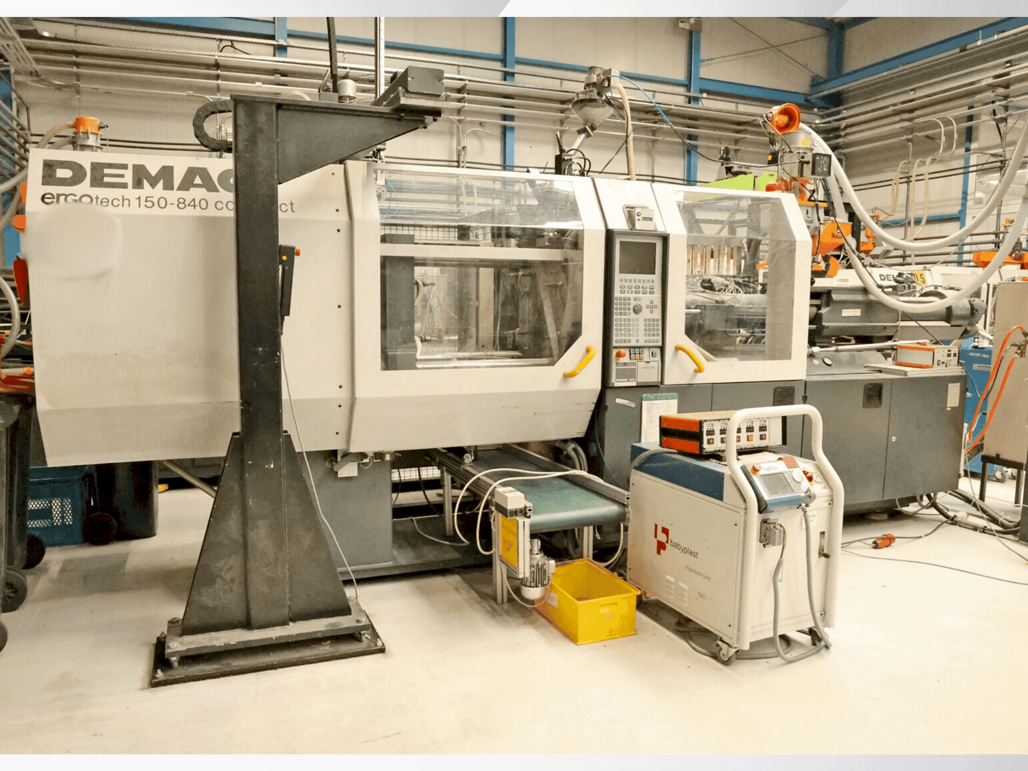 DEMAG Ergotech 150-849 NC 4 compact-maskinen framifrån