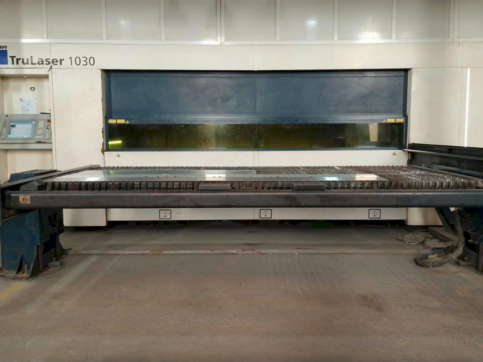 Trumpf True Laser 1030-maskinen framifrån