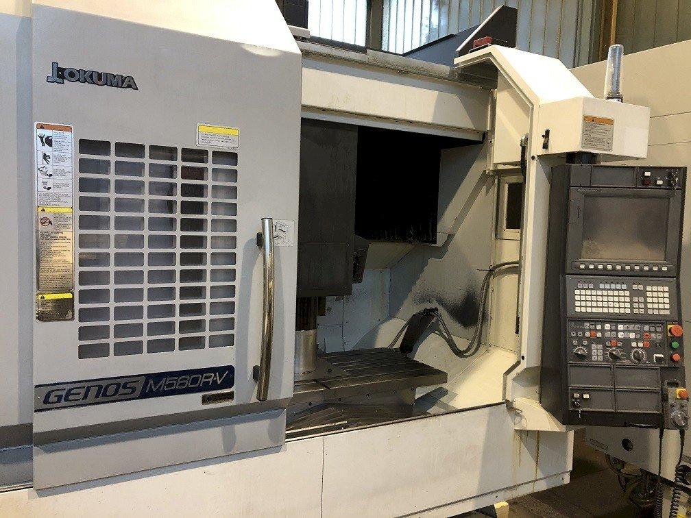 Okuma Genos M560R-V-maskinen framifrån