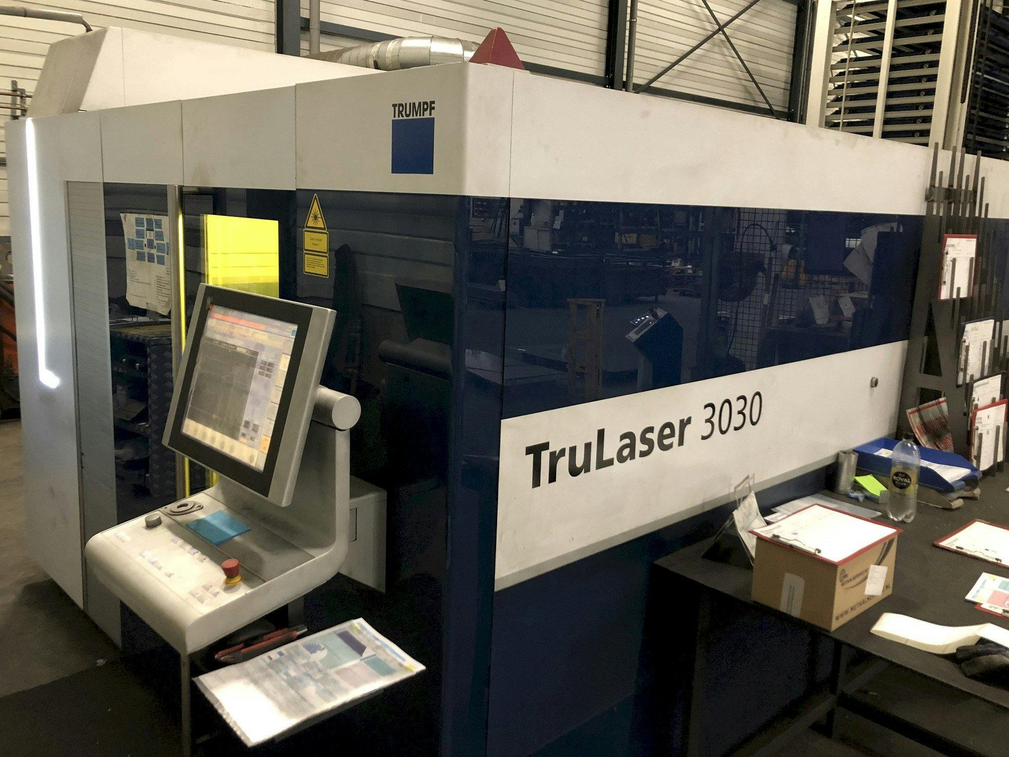 Trumpf TruLaser 3030 fiber-maskinen framifrån