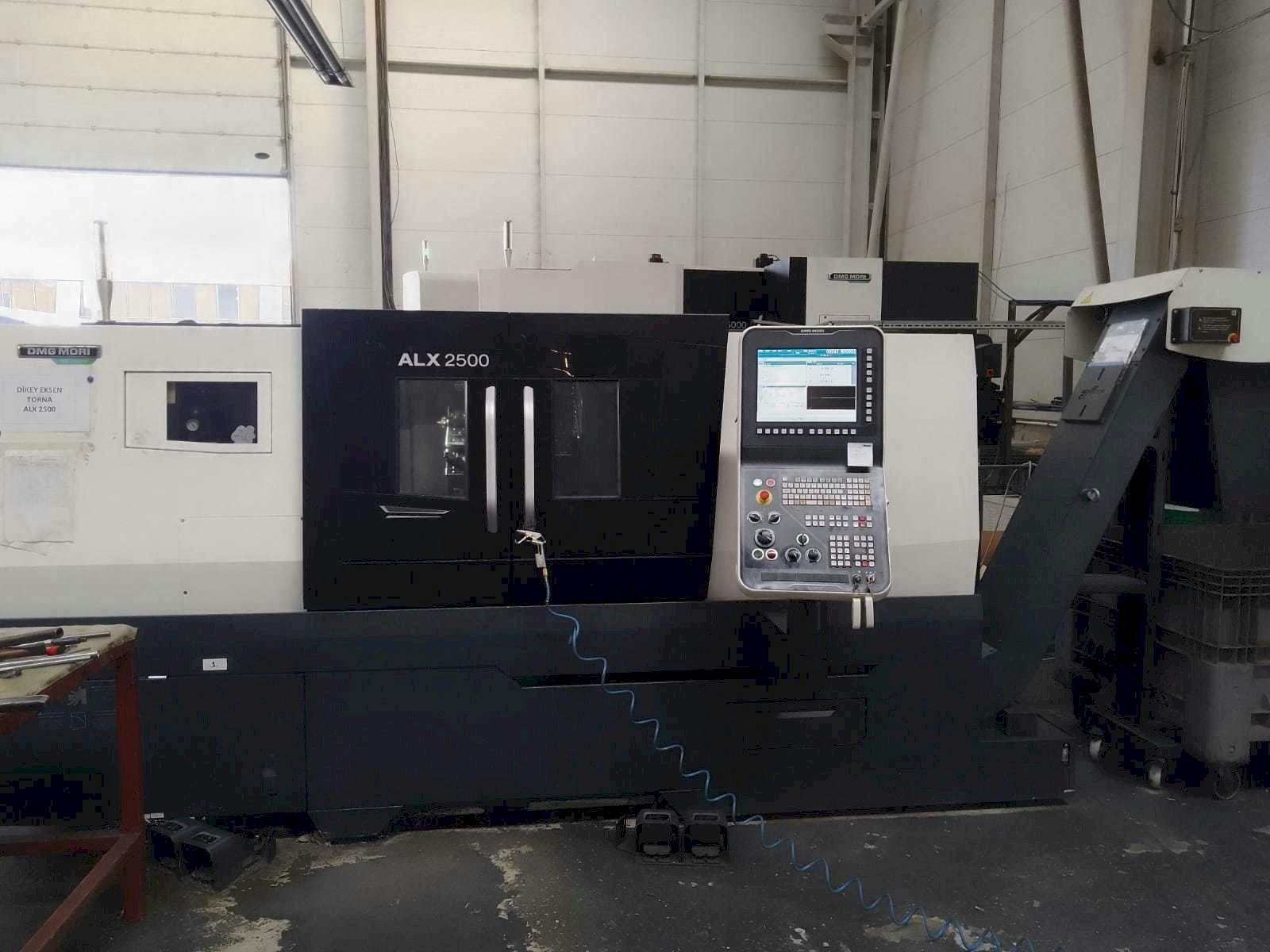 DMG MORI ALX 2500-maskinen framifrån