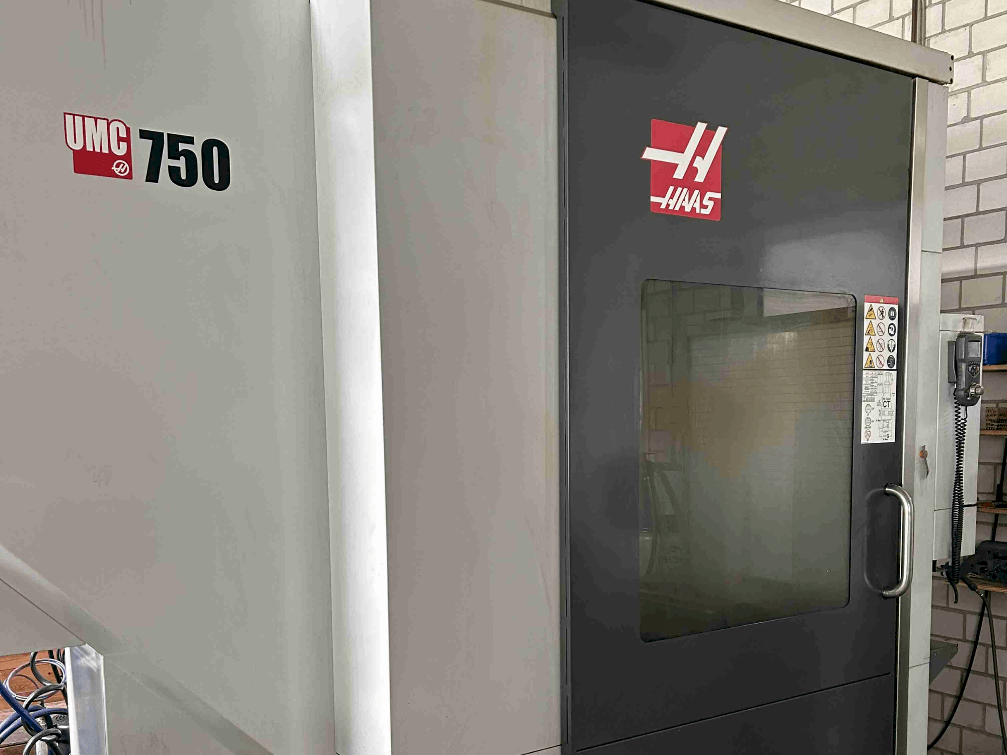 HAAS UMC-750-maskinen framifrån