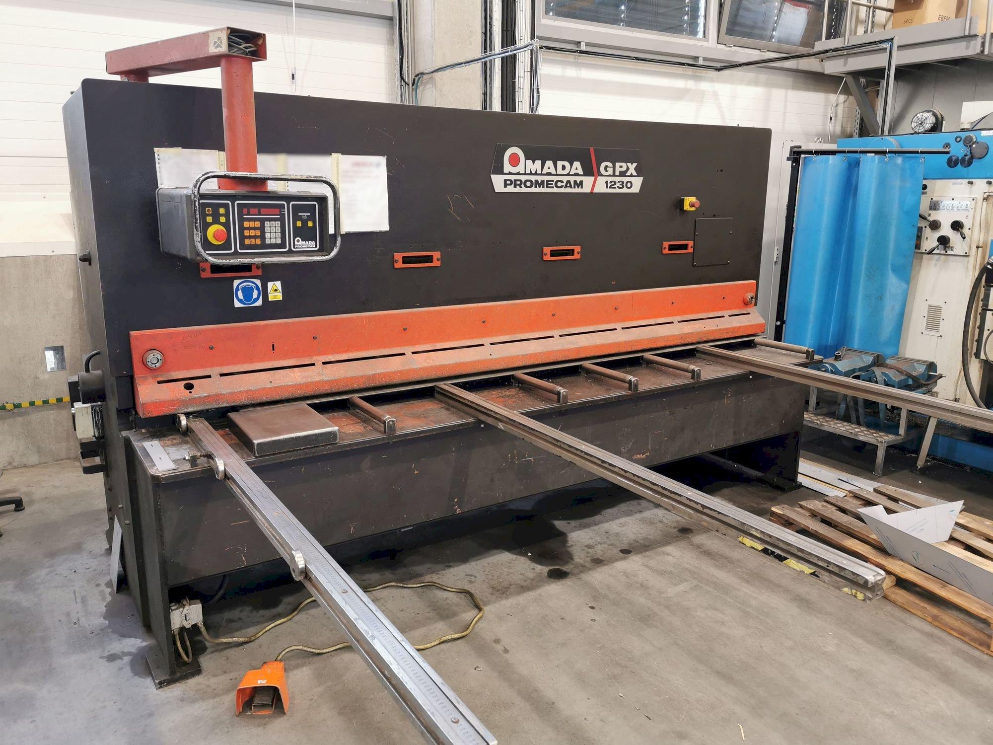 AMADA GPX 1230-maskinen framifrån