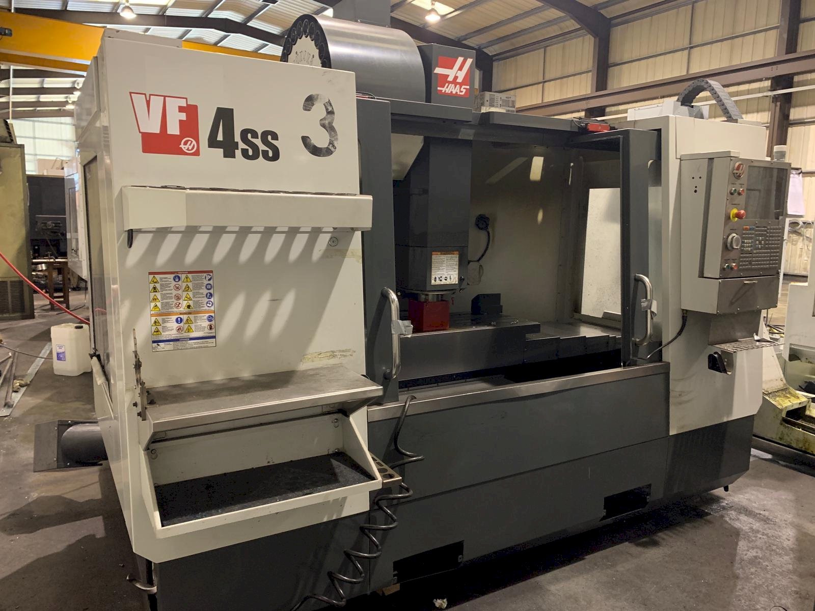 HAAS VF-4SS-maskinen framifrån