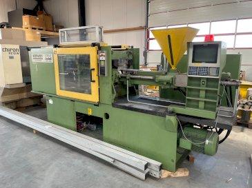 Arburg ALLROUNDER Centex 370 C 600 - 200-maskinen framifrån