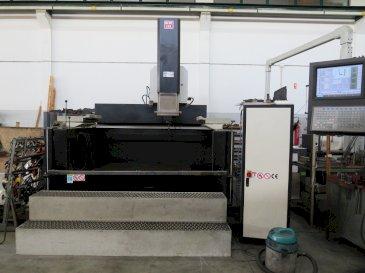 MAXSEE INDUSTRY CNC P66 100A-maskinen framifrån