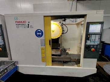 FANUC Robodrill α-T21iEL-maskinen framifrån