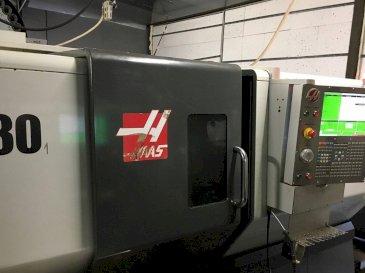 HAAS ST-30-maskinen framifrån