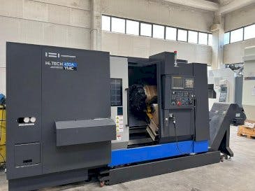 HWACHEON HI-ECO 450A YMC-maskinen framifrån