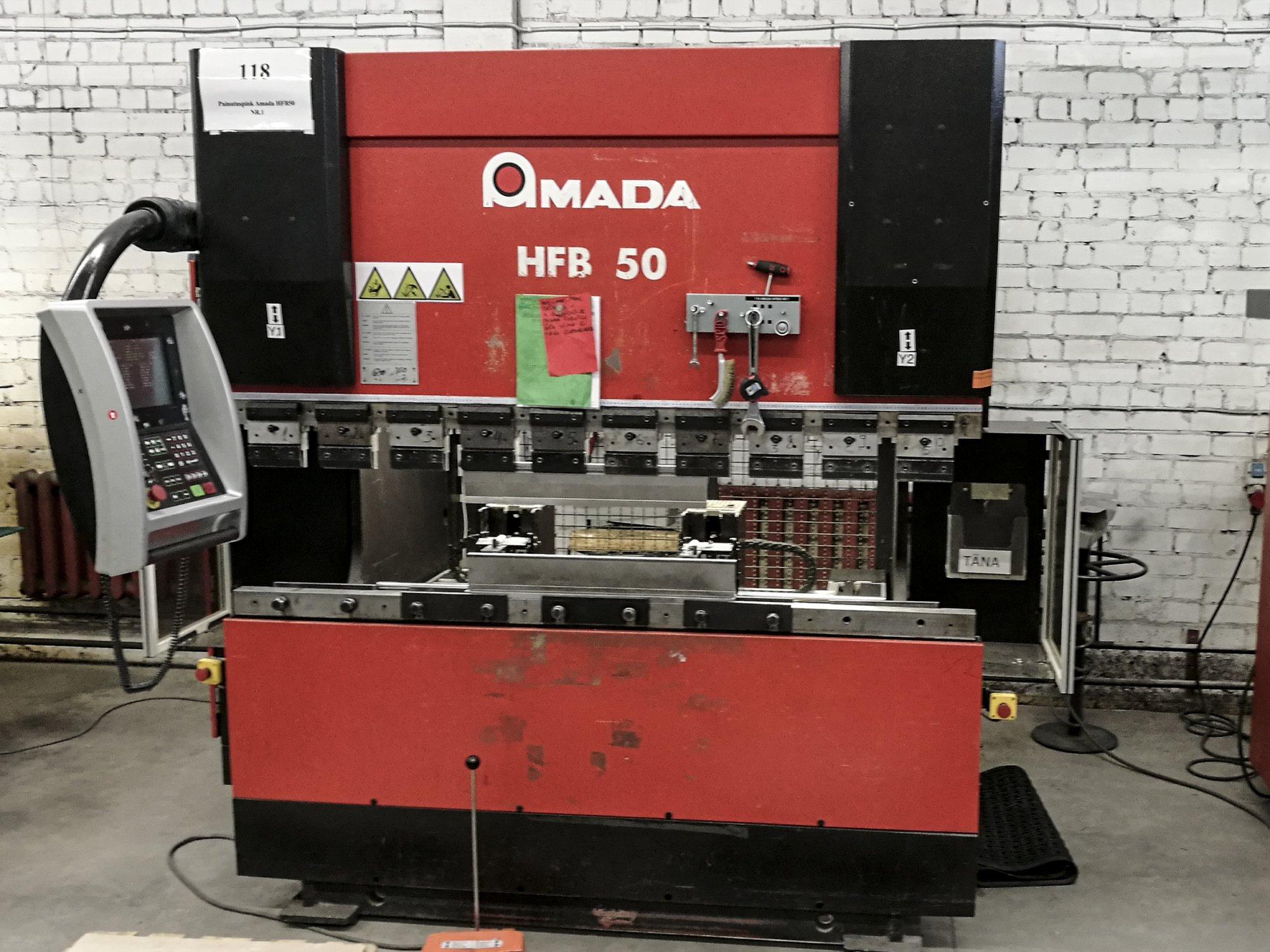 AMADA-maskinen framifrånHFB 50