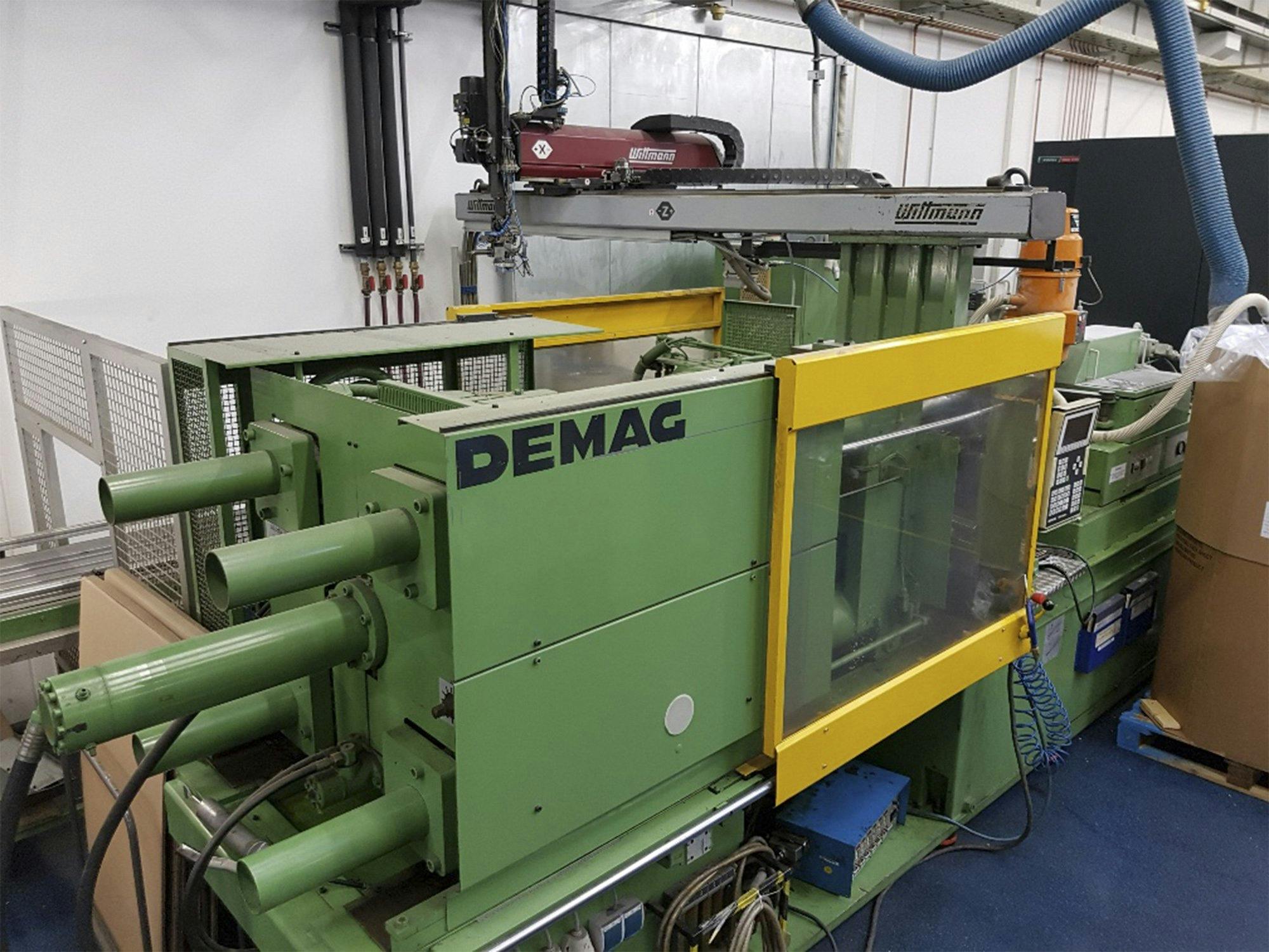 DEMAG-maskinen sedd från vänsterD200-730 NCIII