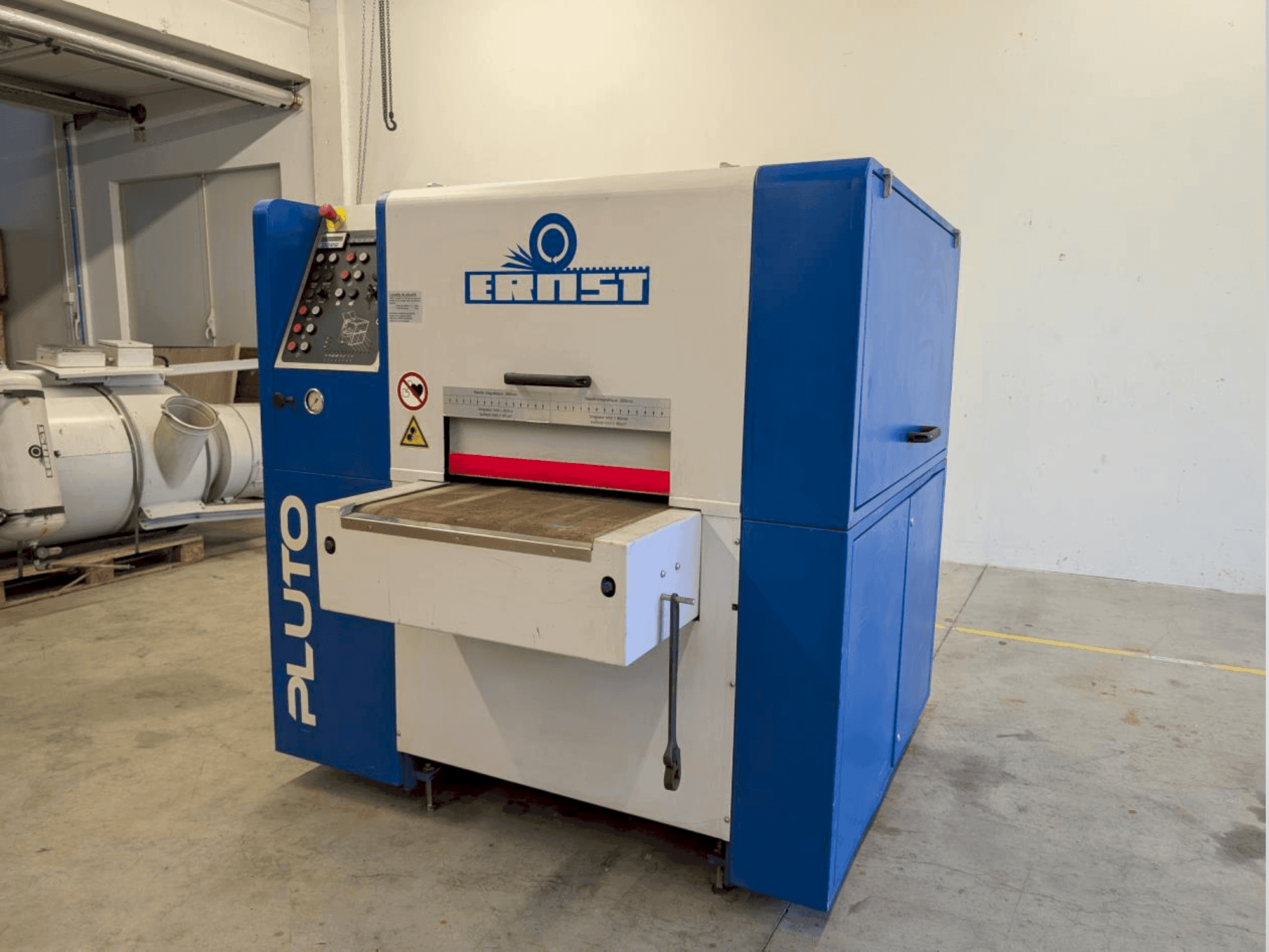 ERNST PLUTO EDD-maskinen framifrån