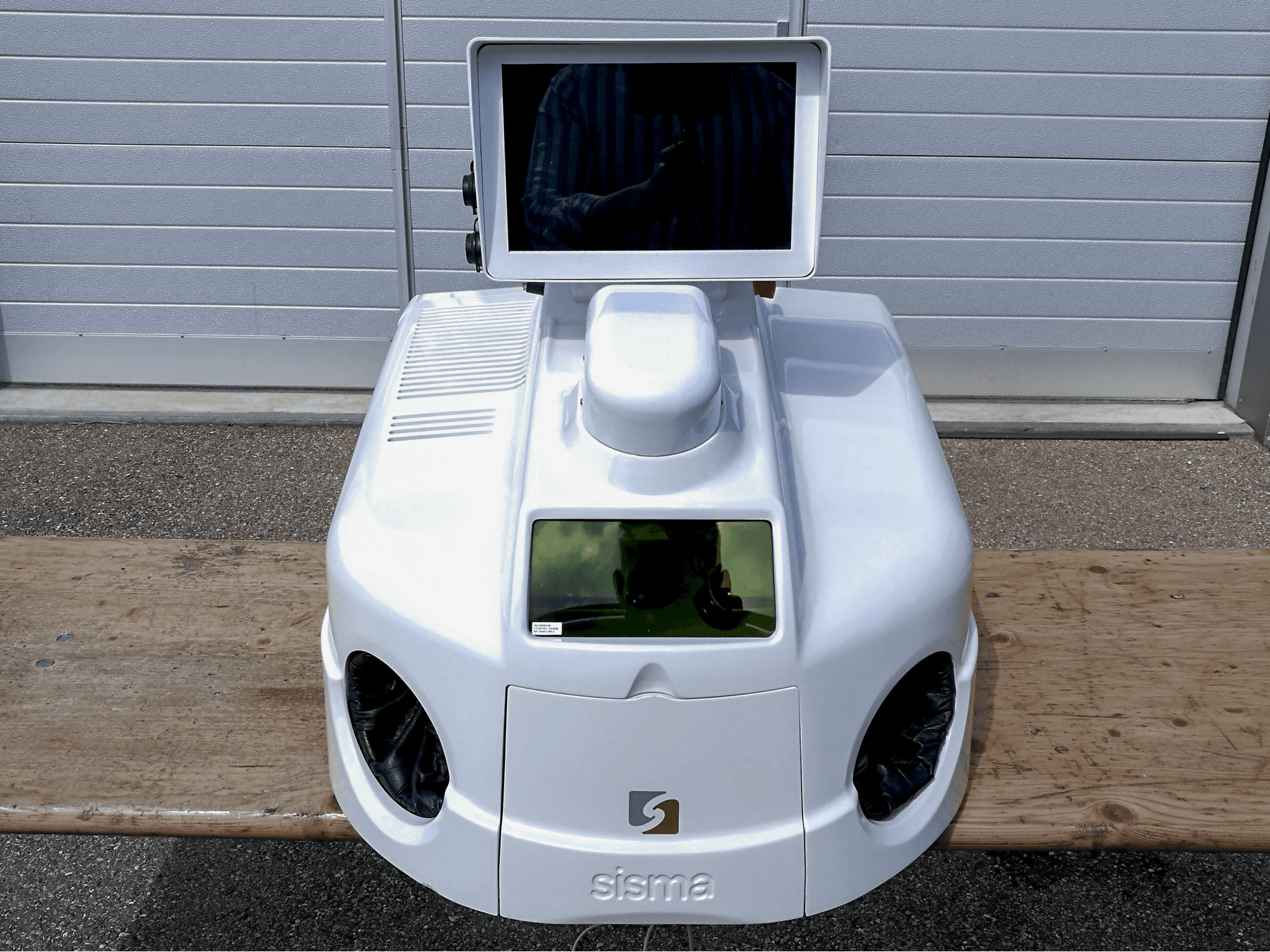 Sisma-maskinen framifrånLM-DV 100